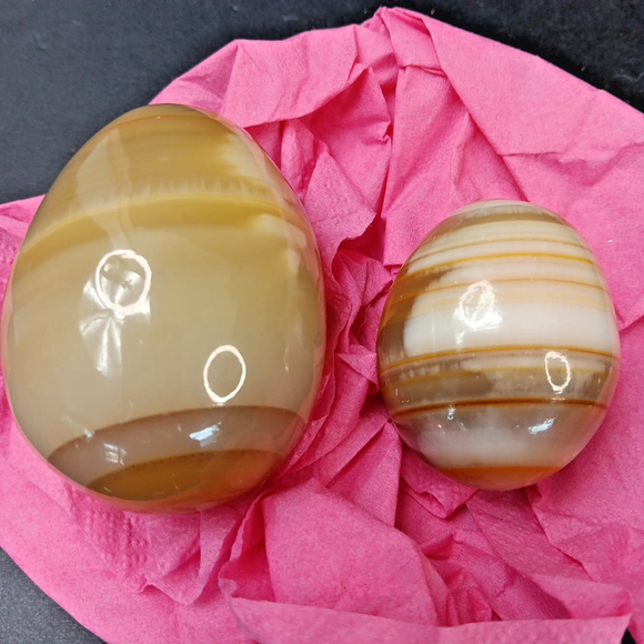 Other - PAIR of Polished Banded Onyx Stone Egg or Paperweights 2.8in And 2in Healing